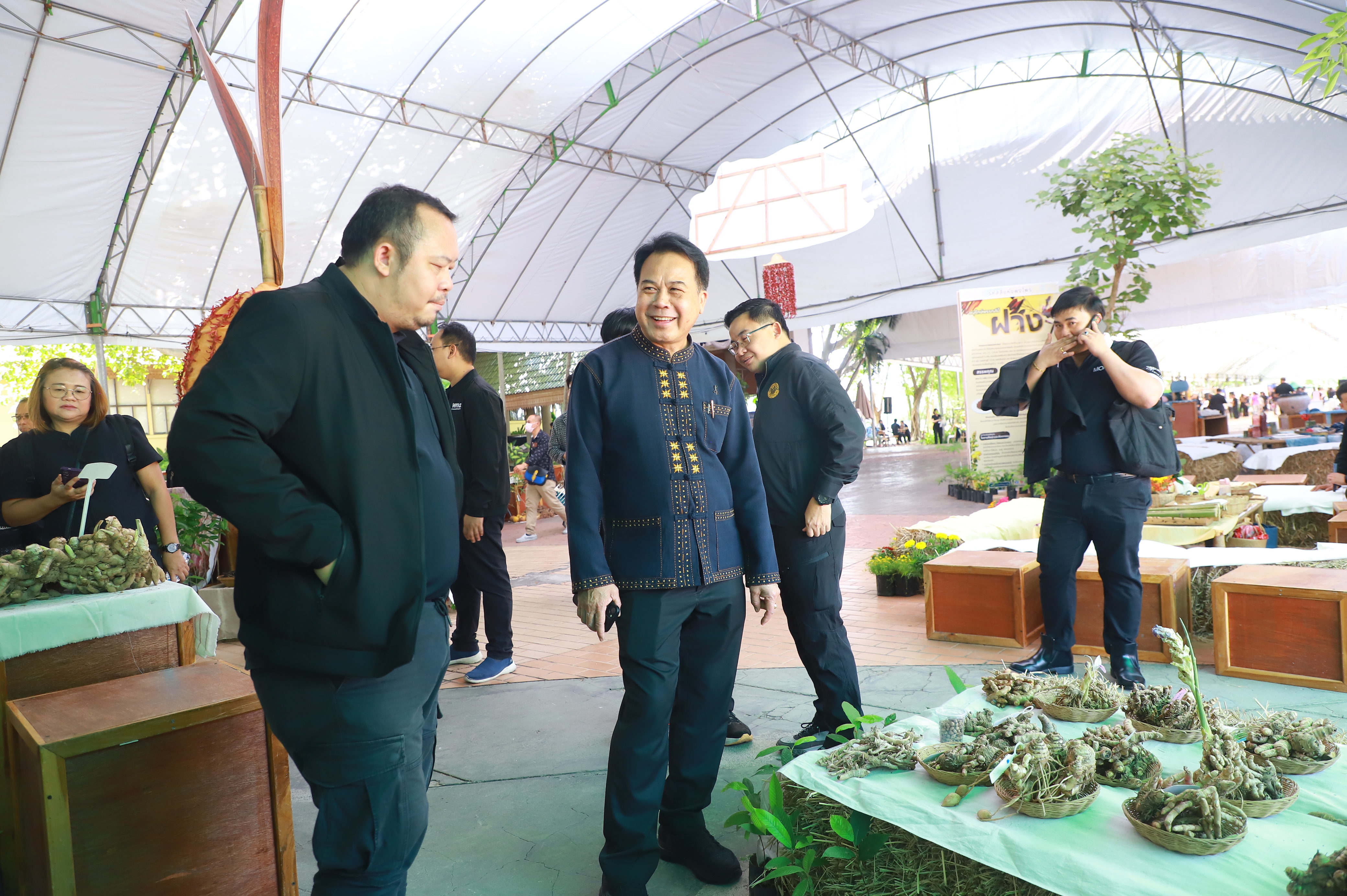 title - รองเลขาฯ ส.ป.ก. ร่วมงานมหกรรม “จากพันธุกรรม สู่ความยั่งยืน” รวมพลังอนุรักษ์ทรัพยากรไทย สร้างความมั่นคงทางอาหารอย่างยั่งยืน และการพึ่งพาตนเองในยามวิกฤต